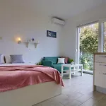 Apartman Studio Apartments Kali Kali