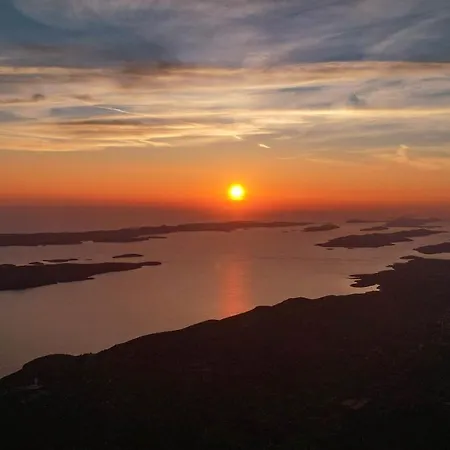 Studio Apartments Kali Appartement