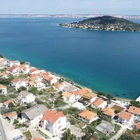 Appartement Studio Apartments Kali