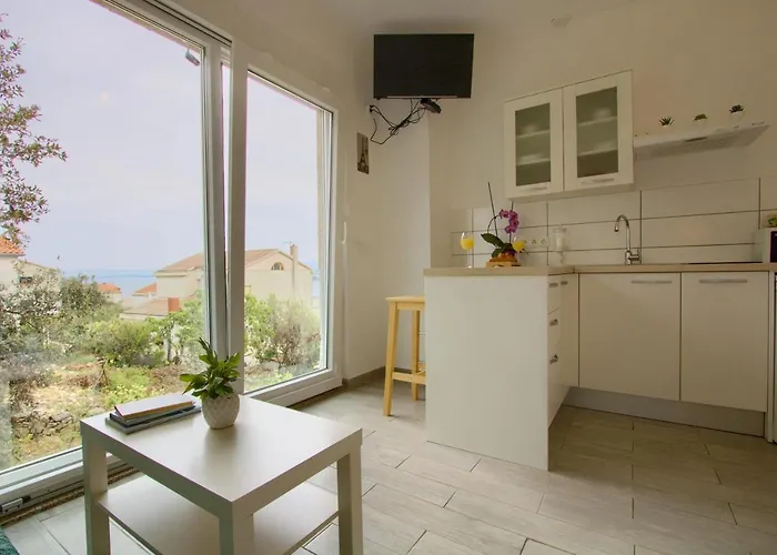 Studio Apartments Kali Kali