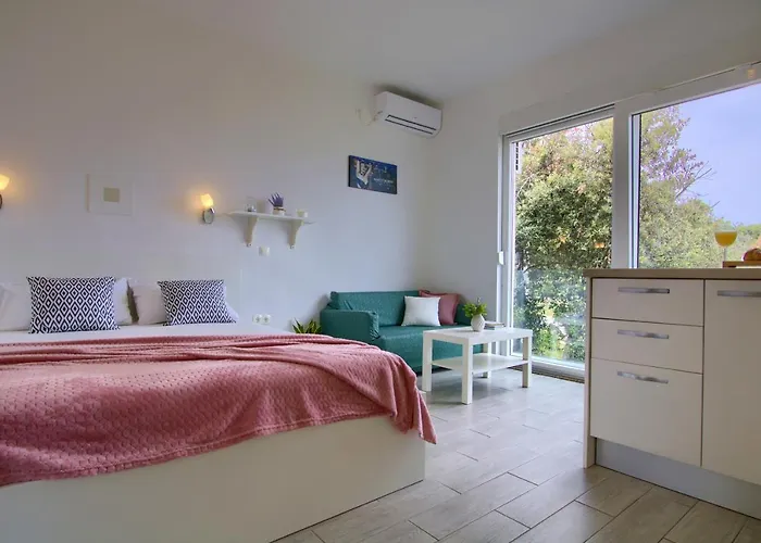 Apartmán Studio Apartments Kali Kali