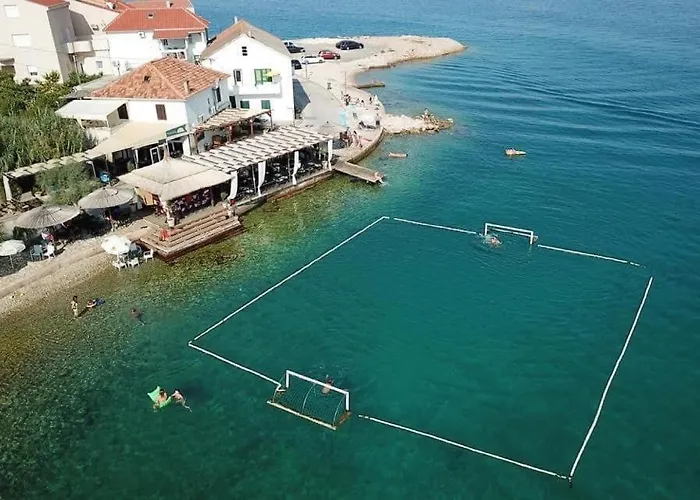 Studio Apartments Kali