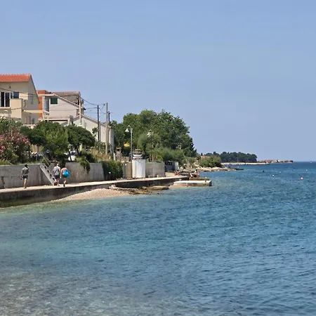 Studio Apartments Kali * Kali