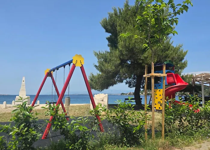 Studio Apartments Kali * Kali